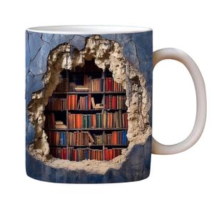 Caneca de café com estante 3D de 11 onças com prateleira de biblioteca Caneca para amantes de livros Estantes de cerâmica criativas com buraco em uma caneca de parede Presentes legais de Natal para leitores amantes de livros