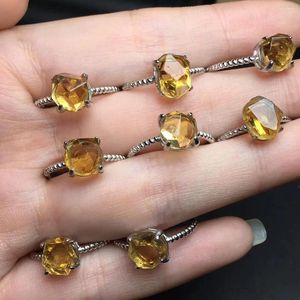 Klusterringar 1 PC Fengbaowu Natural Citrine Oregelbunden form Ring 925 Sterling Silver Crystal Healing Stone Fashion Smyckesgåva för kvinnor