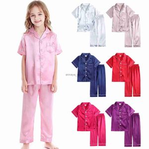 Pyjamas 6m-11y Baby Girls Boys 2st Pyjamas Set Satin Silk Kids Short ärmar Casual Sleepwear Button Down Classic Loungewear Pants Newl231211