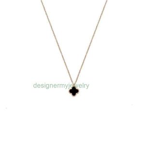 designer Van clover necklace Top simple and versatile 18k rose gold titanium steel necklace female clavicle neck chain Van Clee Accessories Jewelry