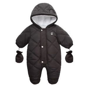 Rompers Born Born Baby Boy Skocsuit plus aksamitne ciepłe niemowlęce płaszcz odzieży wierzchniej malucha dziewczyna snowsuit romper strój 231211