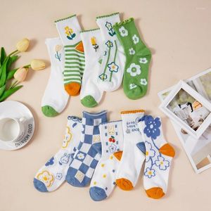 Women Socks Selling Women's Cotton Autumn Winter Flower Print Cute Daily Breathable Dating Ladies Good Price Middle Tube