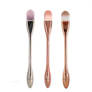 Pincéis de maquiagem Professional Blush Slim-Waist Design Soft Shader Brush Beauty Foundation Concealer