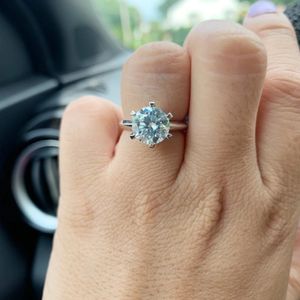 ウェディングリングaeaw 1.0ct 3ct 5ct efラウンド18kホワイトゴールドメッキ925シルバーリングダイヤモンドテストパスジュエリー女性ガールフレンドギフト231208