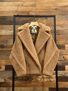 Women's Wool Blends doublebreasted Cloak Woman Coat 1951 Teddy Bear Short Jackets Size Seven Colours Lapel Sleeve Cape MAX Outerwears 231211