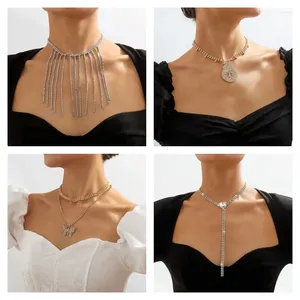 Choker 1PCs Europäische und amerikanische Strass personalisierte Netzwerk rote Halskette Krallenkette Quaste Liebe Vintage Halskette