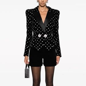 دعاوى النساء السترة العلامة التجارية لايت Light Luxury British Vervent Slim Short Velvet Jacket