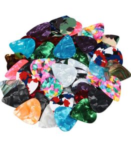 100 st 046mm071mm096mm Random Color Celluloid Guitar Picks For Bass Electric Acoustic Guitars7097463