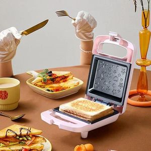 Bakeware Tools Sandwich Maker Dubbelsidig värme Electric Mini Light Food Waffle Muffin Breakfast Machine Egg Omelette Pan