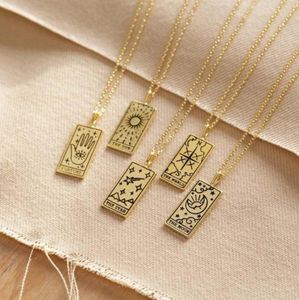 Pendanthalsband 2021 Gothic Tarot Card Necklace Vintage Square Amulet Moon Sun World Love Women Jewelry Gift7480551