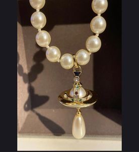 Lyx mode droppe pärlhalsband hänge designer smycken stereoskopisk saturn halsband retro style3361234