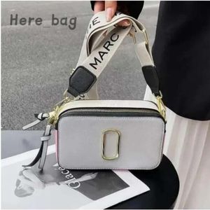 2023 Designer Fashion Bag Handväska Famous Totes Snapshot Camera Liten Crossbody Purse Women Axel Väskor Messenger Cross Body