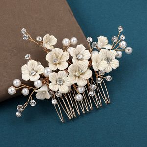 Floral Hair Comb Wedding Hair Accessories Women Hair Jewelry Elegant Flower Popular Headdresses Trendy Crystal Hair Ornaments