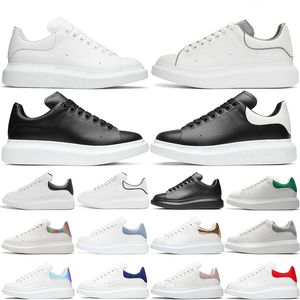 Lyxskor för män Kvinnor Triple White Black Leather Green Suede Rainbow Dream Blue Gold Leather Navy Red Silver Outdoor Sports Trainers Sneakers