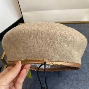 Designer Beret Womens Letter Cashmere Hat Beret Cap Lady Outdoor Travel Warm Winterproof Vinttät semester på Vinsten Caps213U