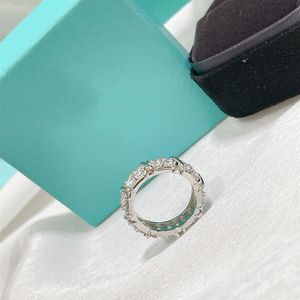 Anéis de moda inteiros profissionais eternidade diamonique cz simulado diamante 10kt branco amarelo ouro preenchido casamento banda cruz rin270d