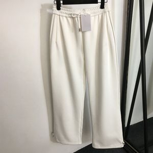 Pantaloni casual da donna Pantaloni lunghi in vita elastica Leggings da ragazza con ricamo alla moda Pagliaccetti in cotone morbido al tatto Pantaloni sportivi