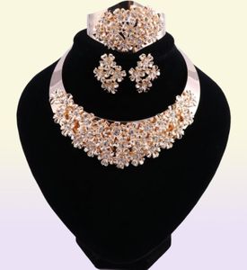 Set di gioielli con perline africane Set di orecchini con collana di fiori da sposa in cristallo per le donne Set di gioielli da sposa di lusso Dubai8969053