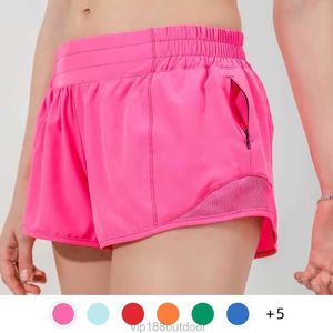 LU-396 Kadın Hotty Sıcak Şort Yoga Şortu Egzersizi ile Kıyafetler Giyim Lu Kısa Pantolon Elastik Pantolon Spor Giyim Cepleri 2.5 ''