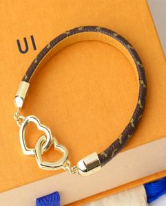bracelets Luxurys Designers Women Charm bracelet Lettering love design Fashion jewelry Material Leather studded with bracelets bou5599161
