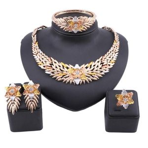 African Dubai Gold Jewelry Nigerian Crystal Flower Necklace Bangle Earrings Ring Women Italian Wedding Bridal Jewelry Set239i