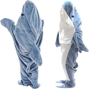 Filtar Cartoon Shark Sleeping Bag Pyjamas Office Tupplur Filt Karakal Mjukt mysigt tyg sjöjungfrun Sjal för barn Vuxen 231211