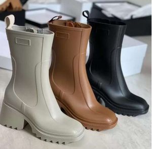 2024 Luxurys Designers Women Rain Boots England Style Welly Rubber Water Rains Shoes Ankle Boot Booties 566