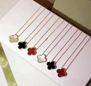 Sälj Four Leaf Clover Flower Smycken för kvinnor Halsband Black Green Red Mother of Pearl Clover Pendant Halsband3204859