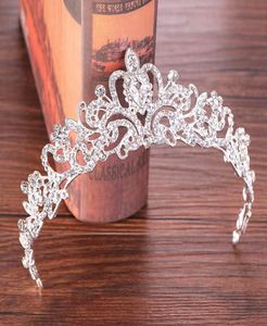 Hårklämmor Barrettes Silver Crystal Wedding Crown Bride Tiaras Acessory pannband Rhinestone Bridal Head Piece Tiara9619523