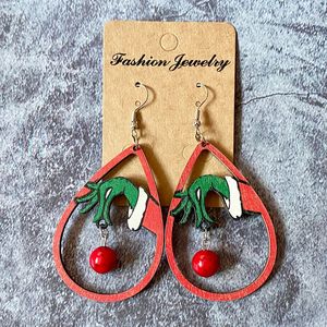 Wooden Christmas Drop Earrings for Women Handmade Teardrop Large Earrings Grinch Xmas Tree Dangle Charm Accessories Jewelry Gifts for New Year Festival Party Decor
