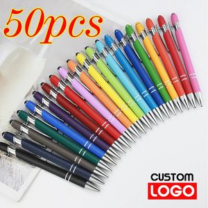 Canetas esferográficas 50pcs Light Metal Ballpoint Pen Touch Screen Pen Escritório Escola Publicidade Caneta Personalizada Gravação de Texto Gravação a Laser 231211