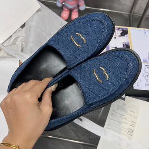 Designerskor lägenheter loafers kvinnor quiltade läder canvas denim moccasins loafers plattform klackar glid på chunky loafer formella arbetande affärsklänningsskor