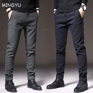 Mens Calças MINGYU Marca Outono Inverno Escovado Tecido Casual Homens Grosso Trabalho de Negócios Slim Algodão Preto Cinza Calças Masculinas Plus Size 38 231212