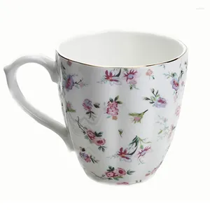 Tazze Tazza in porcellana stile inglese Tazza concisa grande per acqua Tazza da caffè in ceramica Personalità in ceramica Bicchiere da colazione al latte