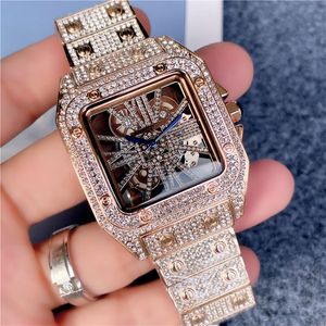 2023 Skelett-Diamant-Zifferblatt-Uhren Die neueste Herren-Hip-Hop-Uhr im silbernen Gehäuse Iced Out Große Diamant-Lünette Quarzwerk-Armbanduhr Glänzend gut iv