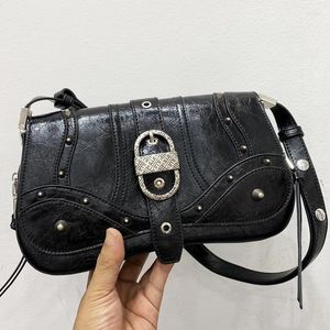 Abendtaschen Moto Biker für Frauen Luxus Designer Handtasche Geldbörse 2023 in PU Vintage gewachstes Leder Pailletten Niet Schulter Messenger