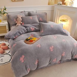 Conjuntos de cama Quente Macio Flanela Duveta Capa Coral Fleece Inverno Grosso Único Duplo Queen King Size Quilt Cover Sided Velvet Bedding 231211