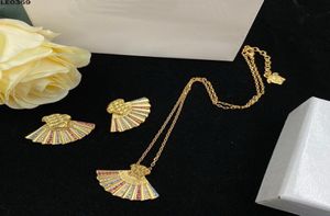 Fashion Basilisk card women Necklace Stud Earring sets Brass 18K gold plated ladies fan skirt diamonds Designer Jewelry Va0513845030652
