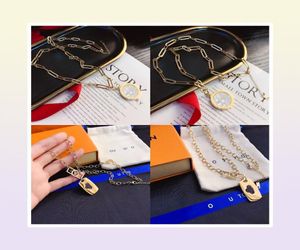 Utsökt modehalsband Luxury Pendant Necklace Collection Designer smycken Tillbehör 18K Guldpläterad vald kvalitet Present C5903630