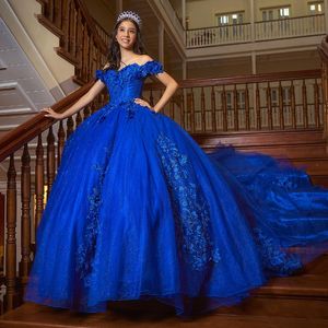Niebieski błyszczący z aplikacji na ramię koronkowy 3dflower freading piłka ball sukienki quinceanera sukienki marszczyki