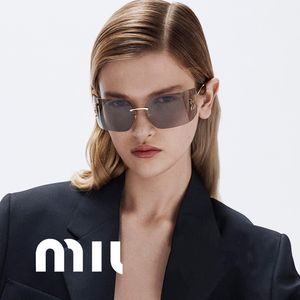 Designer Solglasögon Fashion Rimless Miumius Solglasögon Kvinnor Lyxvarumärke Kvinnor Gradient Runway Sun Glasses Shades Femininity