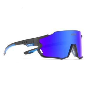 Kdeam New Sports Sunglasses、Colorful True Film Polarized Cycling Glasses、ワンピースの風に覆われたサングラスKD715