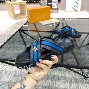 Sneakers Designer أحذية رياضية عالية أعلى الموضة الرجال غير الرسمي الأحذية الرياضية الفاخرة من الجلد الجديد المطاط في الهواء الطلق الحذاء الحاسوب 38-45 RD220609