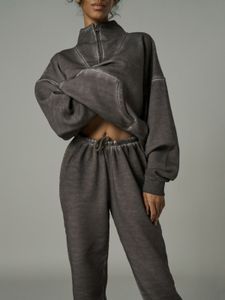 Hoodies النسائية الأوروبية السوستة السوسط من السوستلون الأمريكية Y2K النساء الخريف الشتاء الرجعية فضفاضة محصول قصير الأكمام طويلة الأكمام