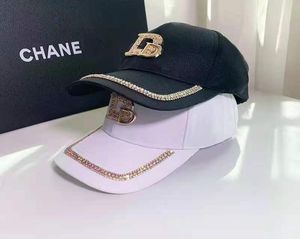 M Standard Hat Lady Spring Summer Baseball Cap Casual Korean version med Rhinestone Sun Block Street Hipplelett Logo2743311