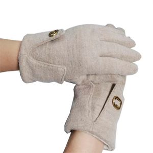 Kvinnors handskarhandskar designer fashionabla handhållna handskar med brev bowknot modehandskar varma plysch gants söta tjejer