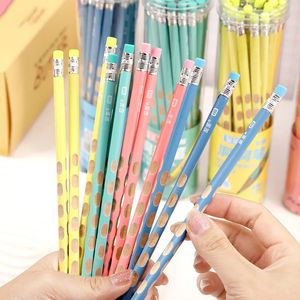 Pencils 30Pieces/set Colorful HB Hole Pencil Children's Posture Correction Triangular Wooden Pencil Dip Top Easy To Grip Kids Stationery 231212