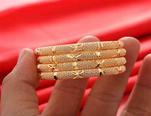 4pcslot Gold Armband 410 Baby Girls Child Dubai Circle Bangles smycken Arab Mellanöstern Afrikansk modemetall Bangle 2109183437657