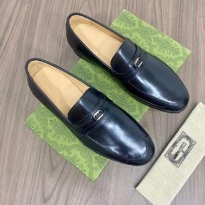 18 Model Erkekler Tasarımcı Elbise Ayakkabı Gölge Patent Deri Moda Damat Düğün Ayakkabıları Erkekler Lüks İtalyan Tarzı Oxford Ayakkabı Boyutu 38-46