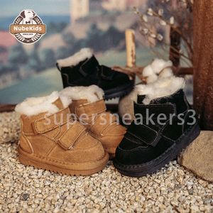 Skórzany oryginalny wełniany śnieg dla dzieci z dodatkiem pluszowy zagęszczony Zimowy nowy, wysoki top ciepłe bawełniane buty dla dzieci dla chłopców i dziewcząt